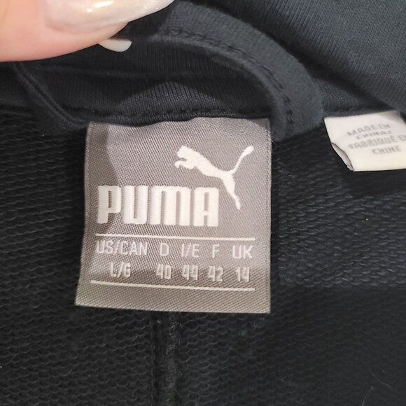 Puma Women's asymmetrical Zip-Up black warm winter fall Jacket Black size L - Picture 3 of 4